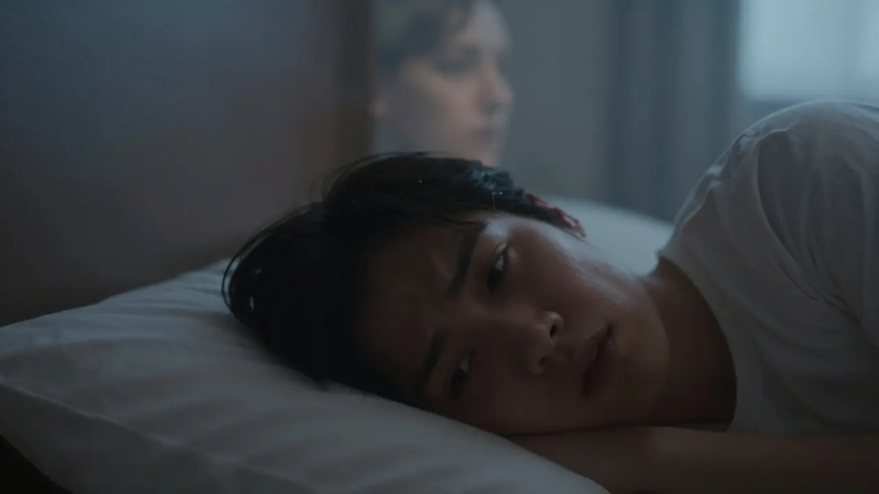 Co znamená, když vám někdo chodí ve snech? Výklady a psychologie